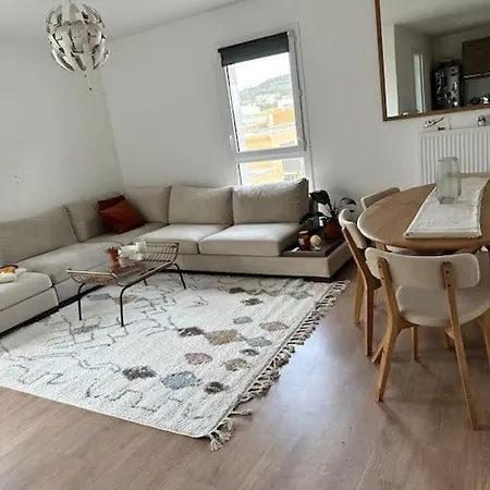 Location Chambre Lumineuse Apartment *